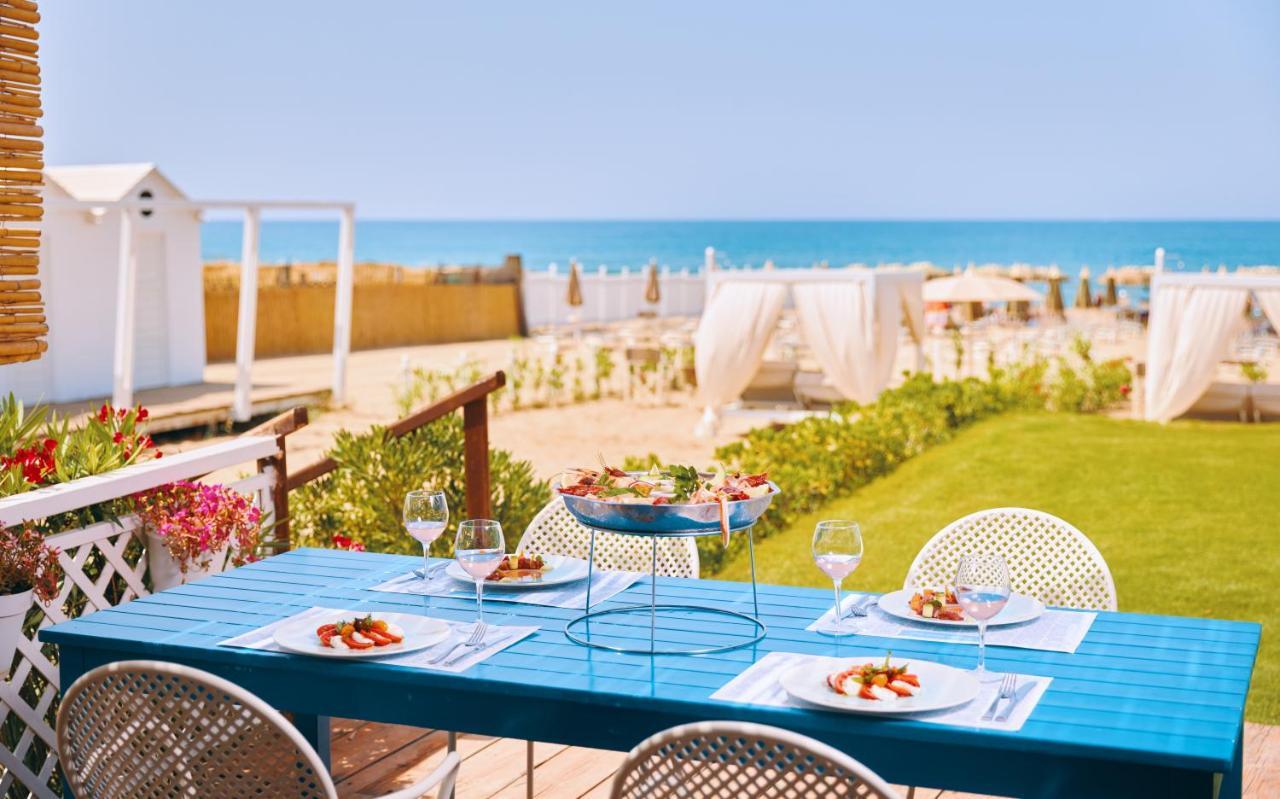 Oleandri Resort Paestum Exterior photo