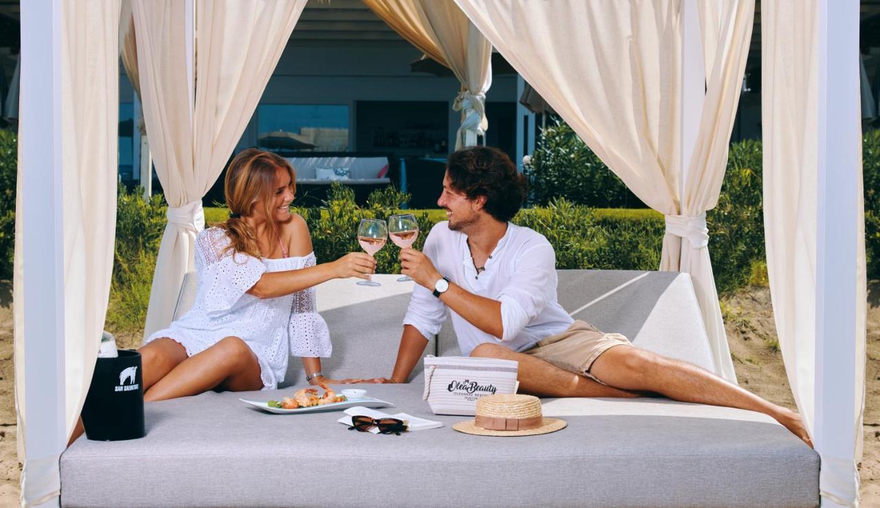 Oleandri Resort Paestum Exterior photo