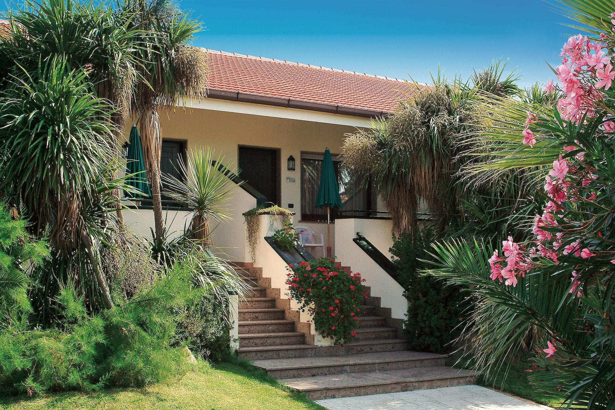 Oleandri Resort Paestum Exterior photo