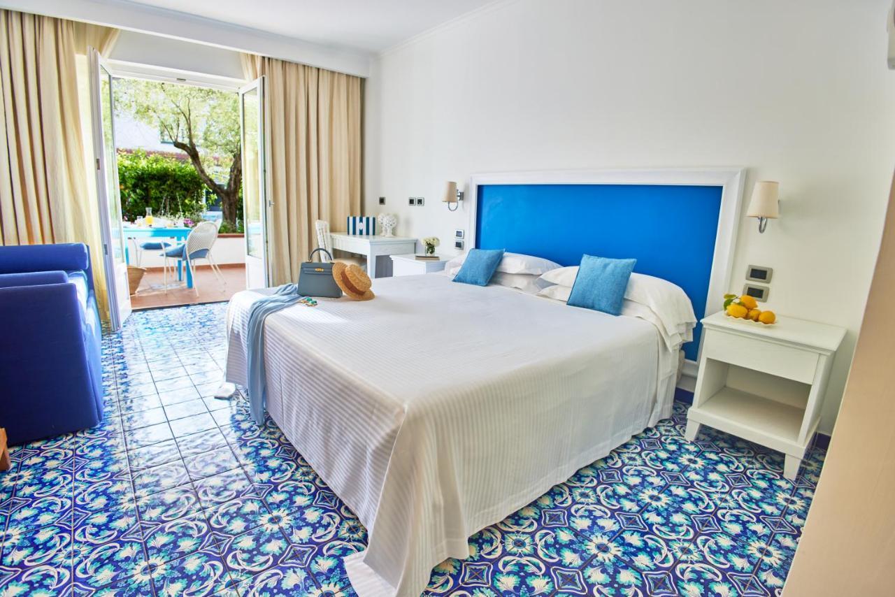 Oleandri Resort Paestum Exterior photo