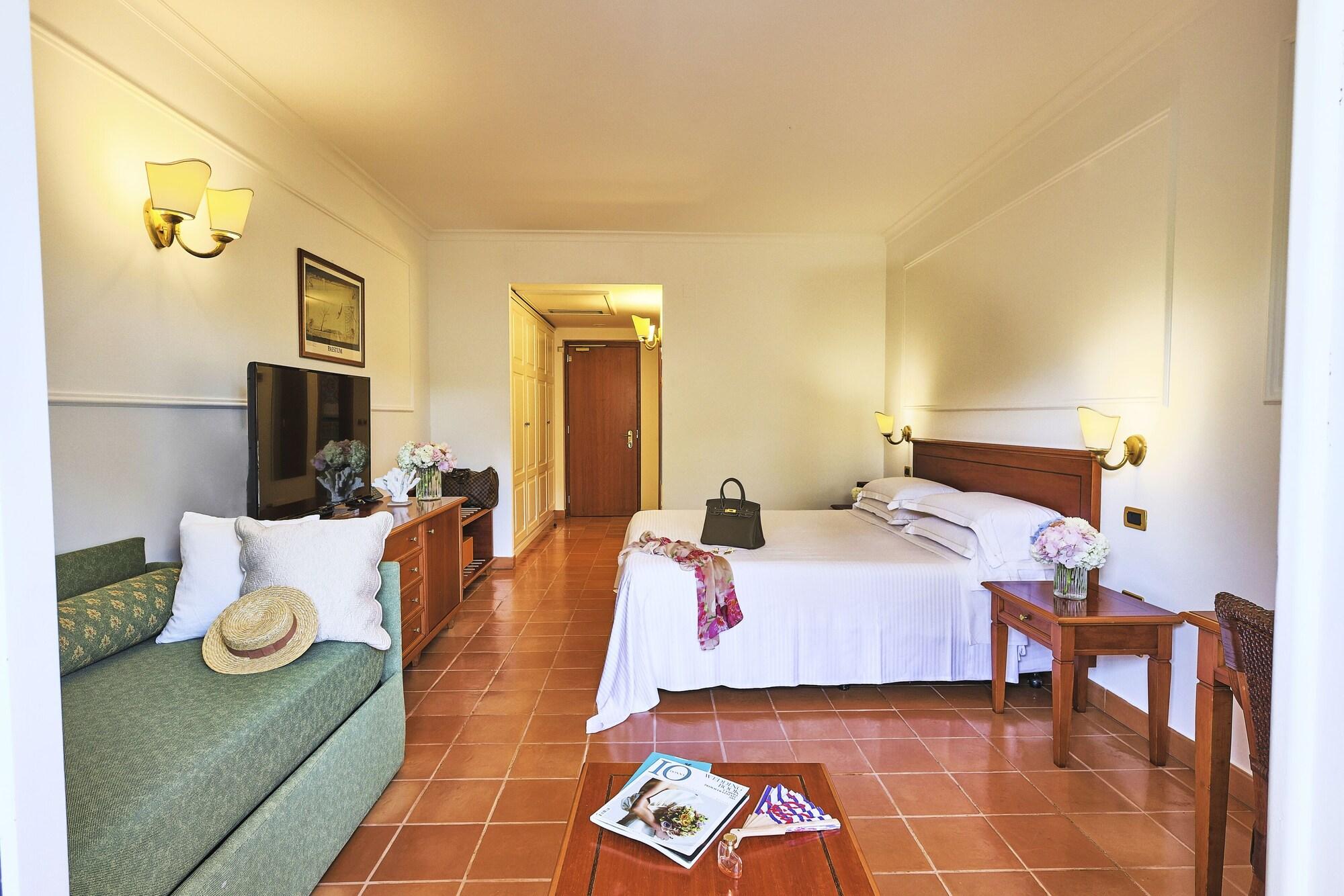 Oleandri Resort Paestum Exterior photo